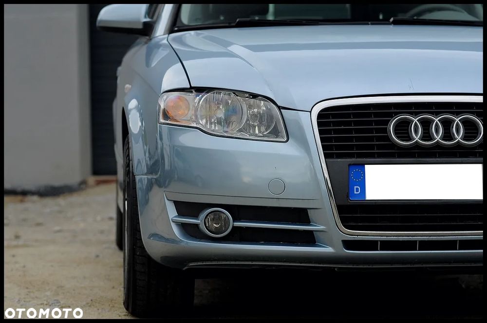Audi A4 Limousine - 16