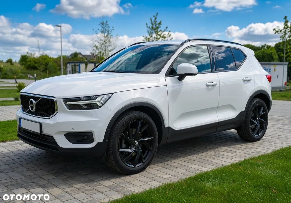 Volvo XC 40 T3 Momentum - 1
