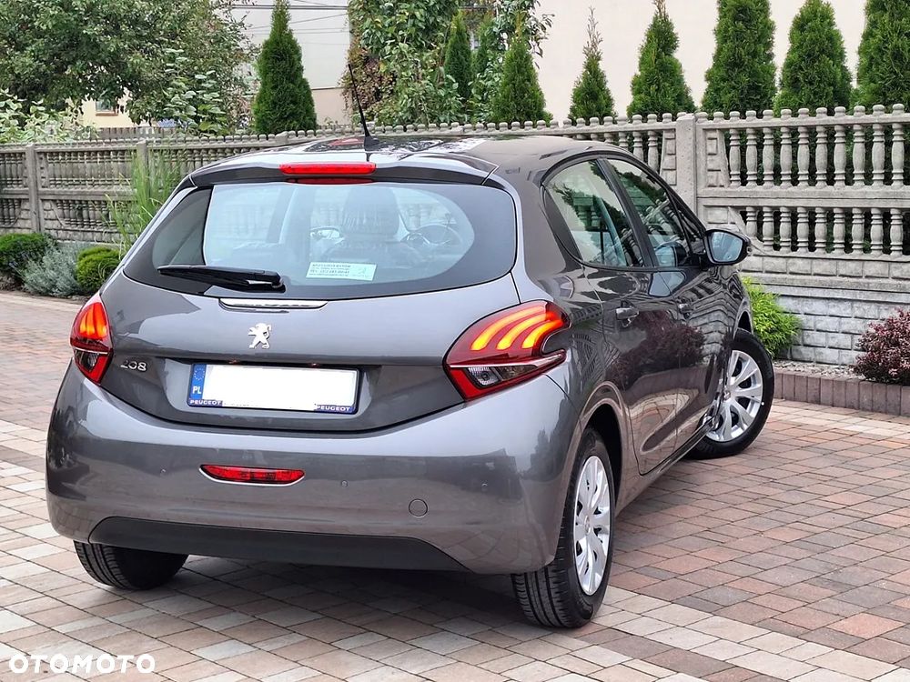 Peugeot 208 1.2 PureTech Allure - 38