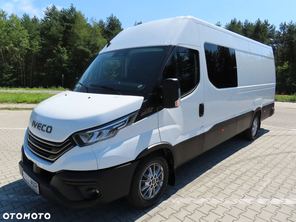 Iveco DAILY 35S18 DOKA Dubel Brygadowy MIXTO 7-Mio Os.+812 Kg Ład. POWER 3.0 HPI 180 KM Hi-Matic Automat L4H2 Rozstaw Osi 4100 mm WZMACNIANY FULL OPCJA Wyposażenia Gwarancja Fabryczna HAK 3500 KG Stan Auta Jak Z Salonu NOWY - 8