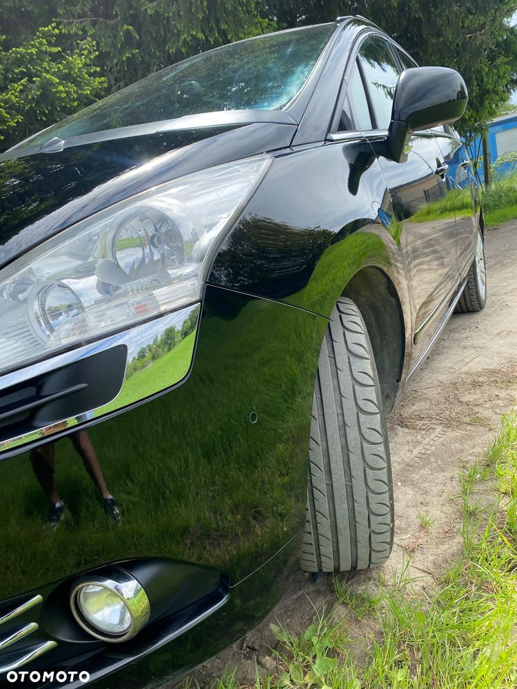 Peugeot 5008 2.0 HDi Family 7os - 7