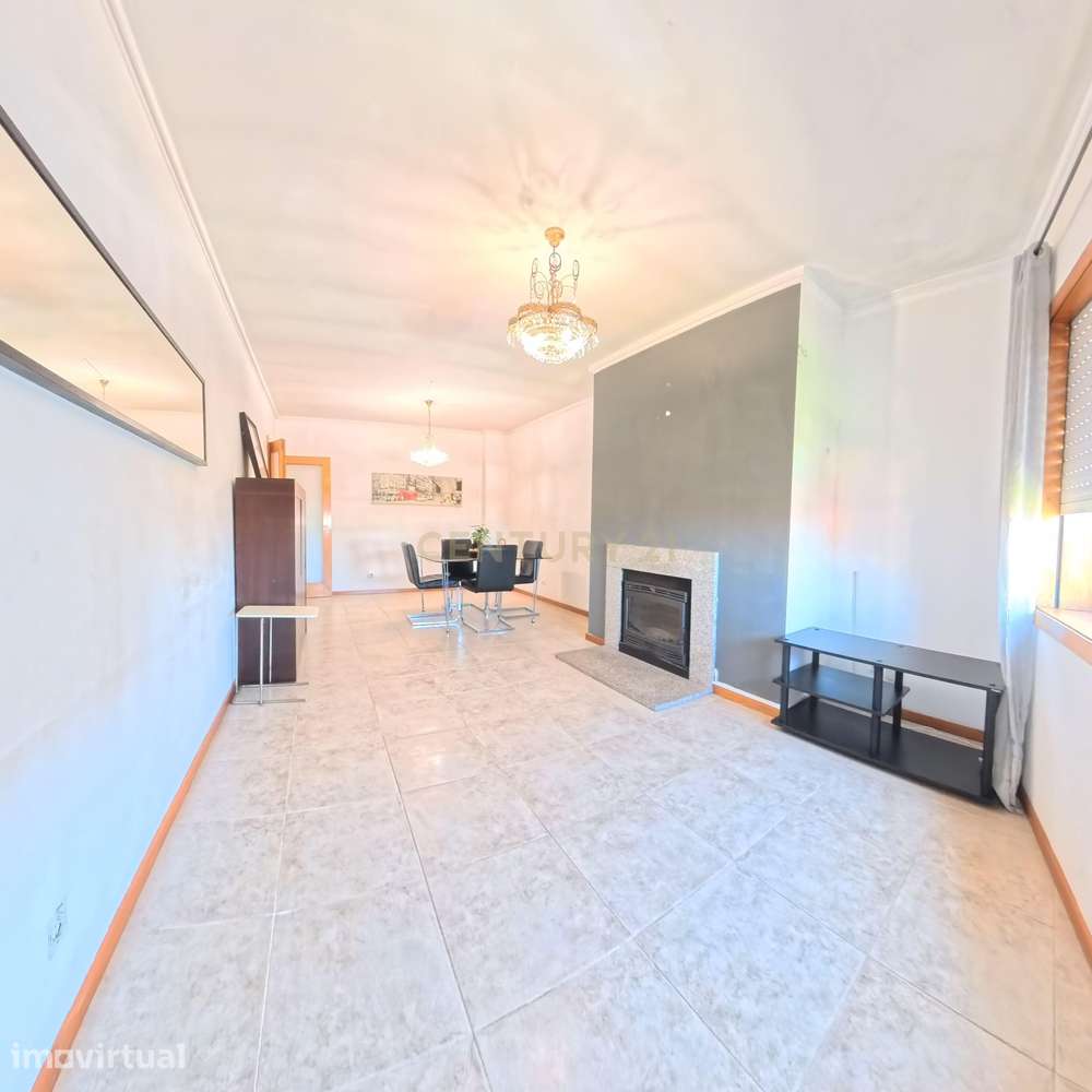 Apartamento T2 com Piscina,  junto ao Hospital da Luz - Grande imagem: 3/17