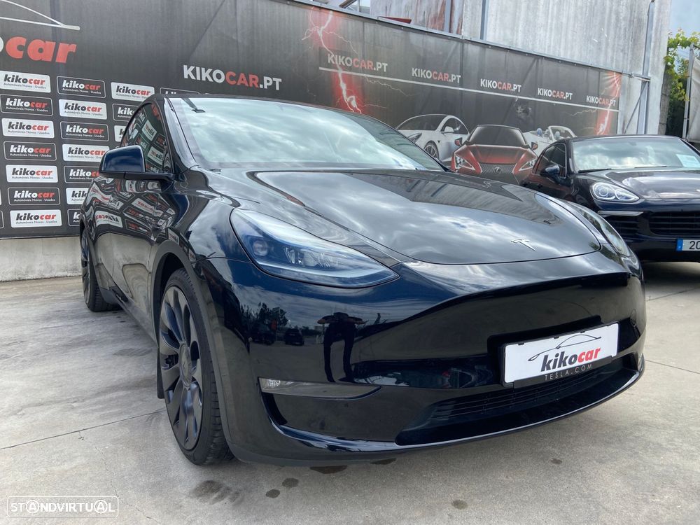 Tesla Model Y Performance Dual Motor AWD - 4