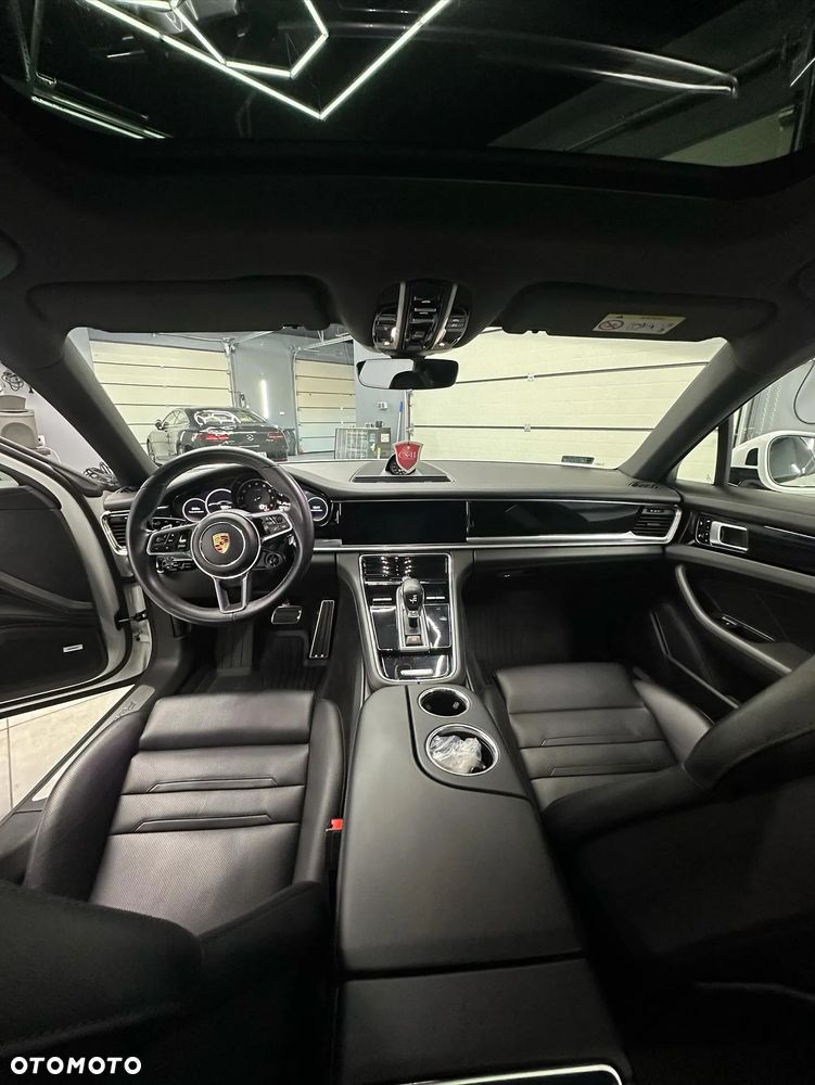 Porsche Panamera 4S - 4