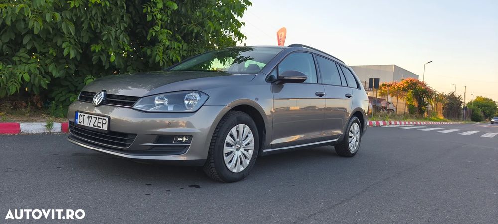 Volkswagen Golf 1.6 TDI DPF BMT Comfortline - 2