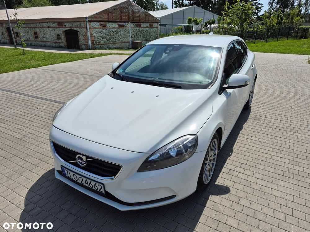 Volvo V40 D2 Momentum - 7