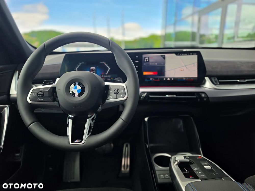 BMW X1 sDrive20i mHEV - 19
