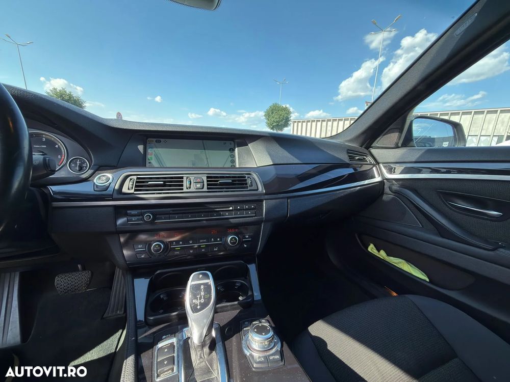 BMW Seria 5 520d Aut. - 7