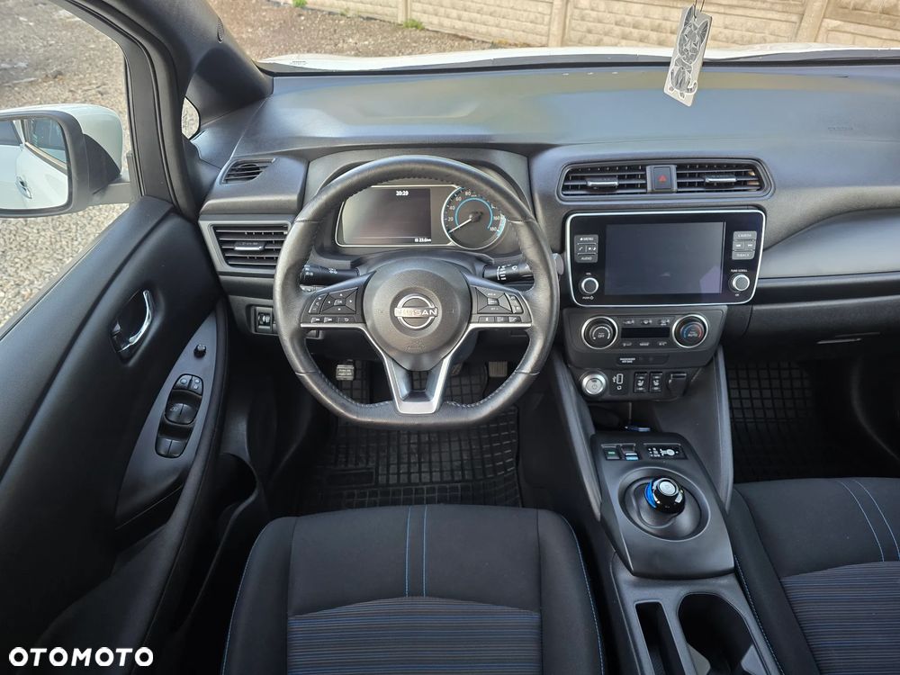 Nissan Leaf - 6