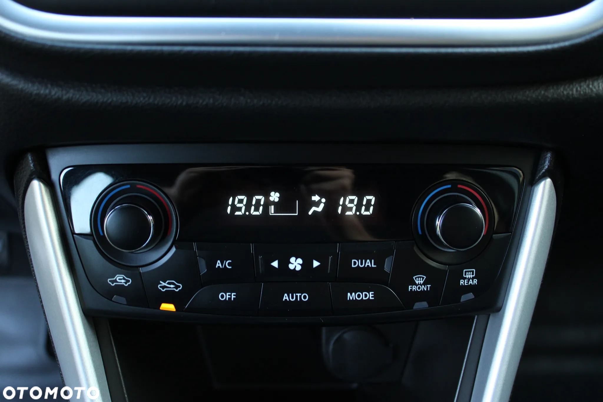 Suzuki SX4 S-Cross 1.4 SHVS Comfort Plus - 28