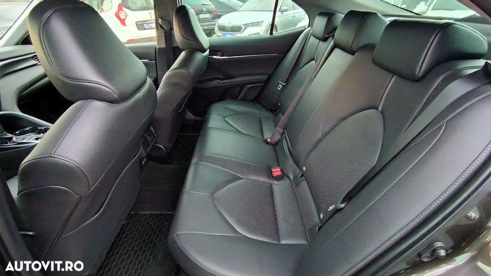 Toyota Camry 2.5 Hybrid Exclusive - 14