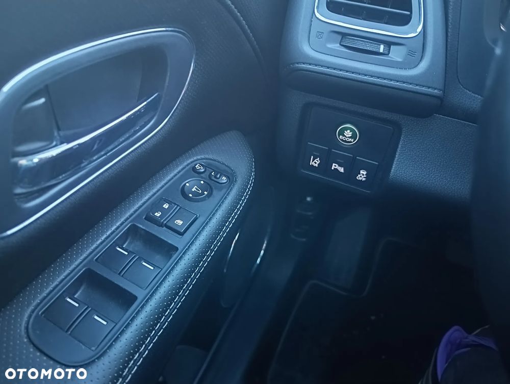 Honda HR-V 1.5 i-VTEC CVT Executive - 22