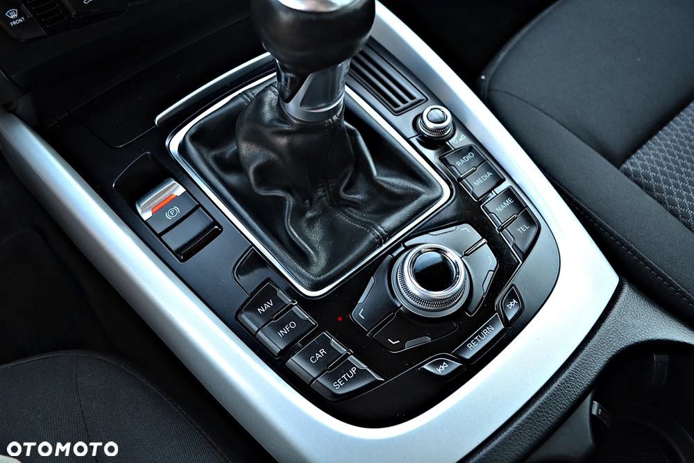 Audi Q5 2.0 TDI quattro - 32