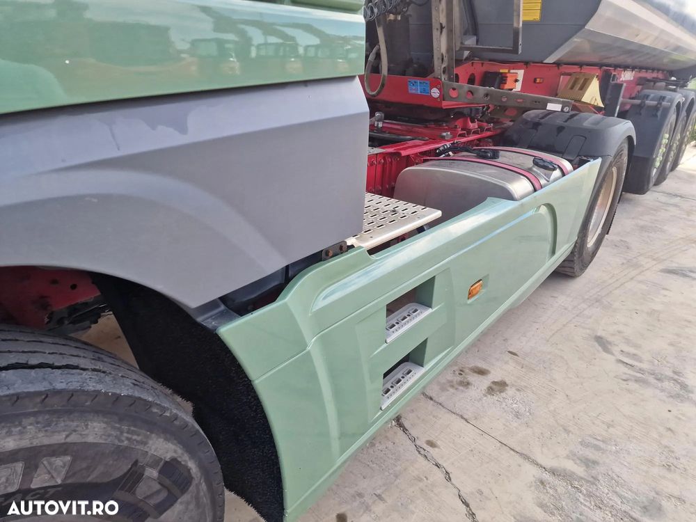 DAF XF 530, KIT BASCULARE, Cutie AUTOMATA+INTARDER 6 trepte, fuste sasiu, 530 CP Euro 6, jante ALUMINIU, Anv 315/80R22,5 70% ok, FRIGIDER, 2 paturi, girofaruri, parasolar, posibilietate leasing 3 ani, PROMOTIE 22.900 EUR+Tva - 14