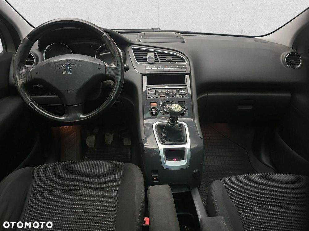 Peugeot 5008 - 11