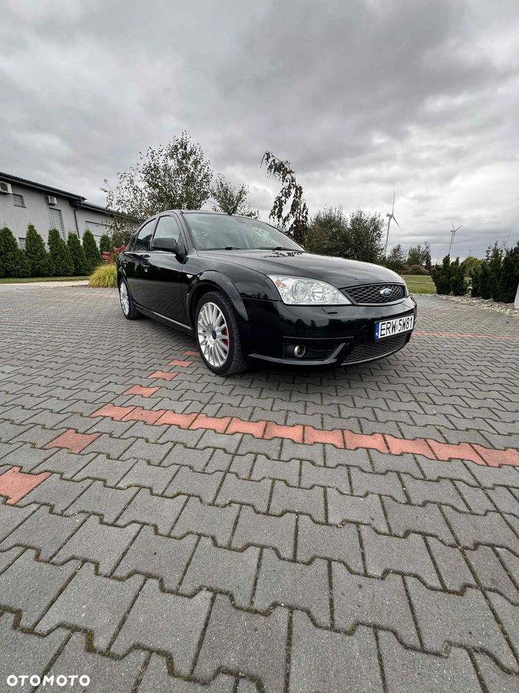 Ford Mondeo V6 ST 220 - 6