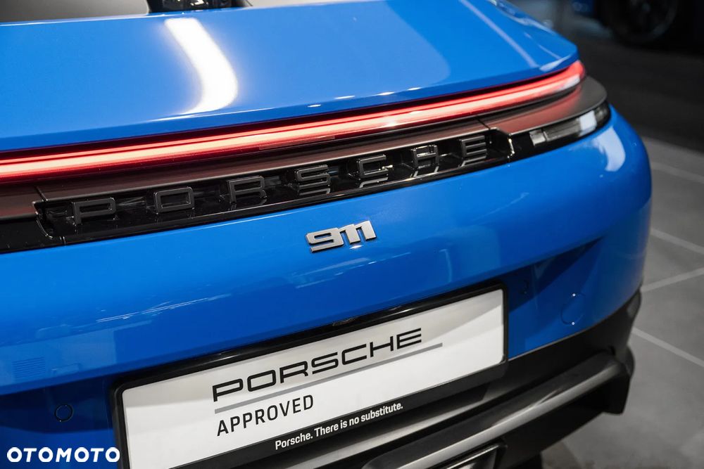 Porsche 911 Carrera 4 GTS - 22