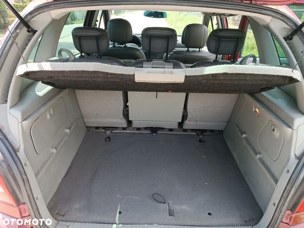 Renault Scenic 1.6 16V Privilege - 19