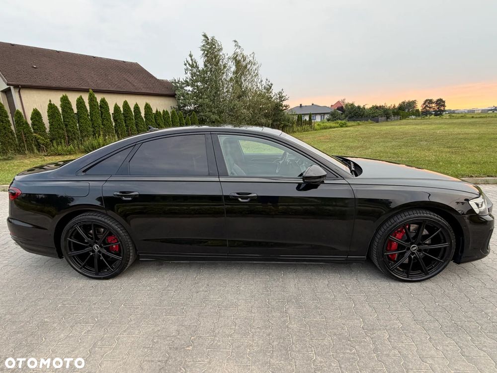 Audi S8 - 5