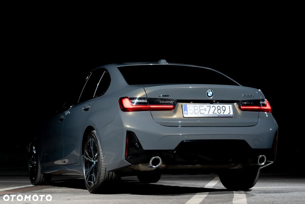 BMW Seria 3 330i xDrive M Sport - 9