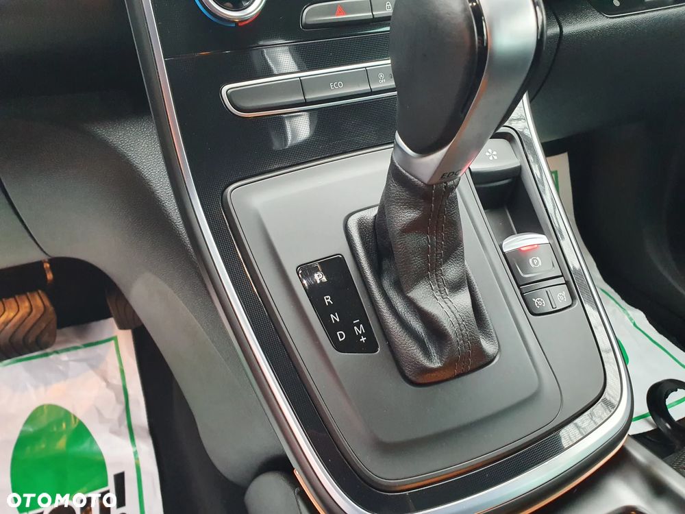 Renault Scenic TCe 140 GPF EDC INTENS - 19