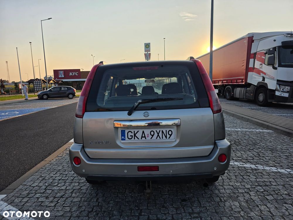 Nissan X-Trail 2.0 Sport + - 5