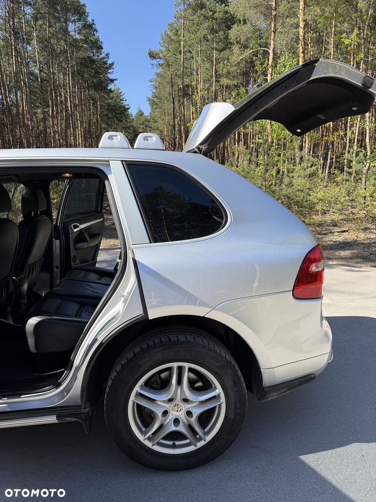 Porsche Cayenne - 12