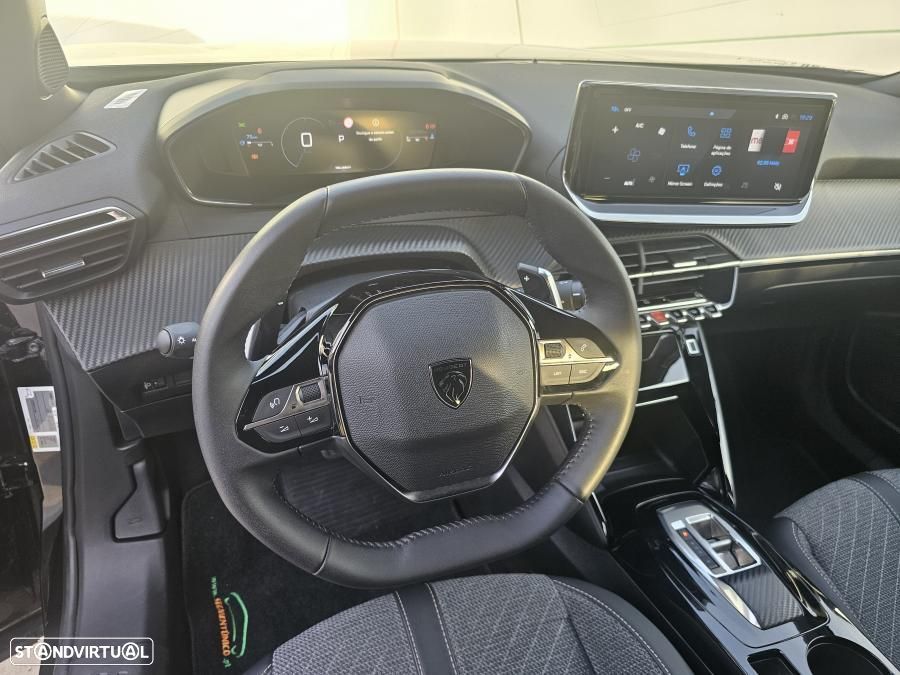 Peugeot 2008 1.2 Hybrid Allure e-DCS6 - 26