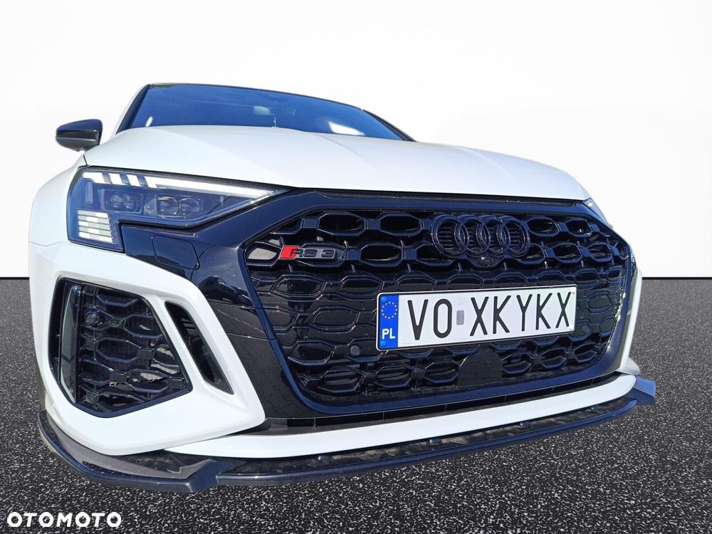 Audi RS3 Limousine - 12