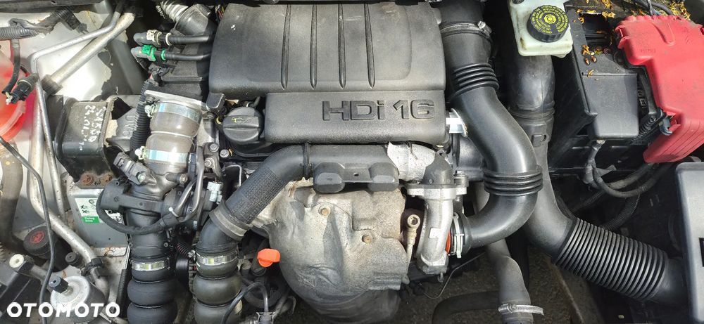Peugeot 308 1.6 HDi Presence - 12