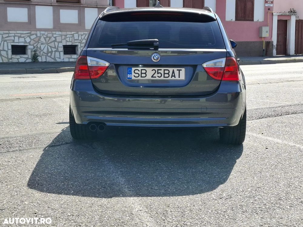 BMW Seria 3 318d DPF Touring - 7