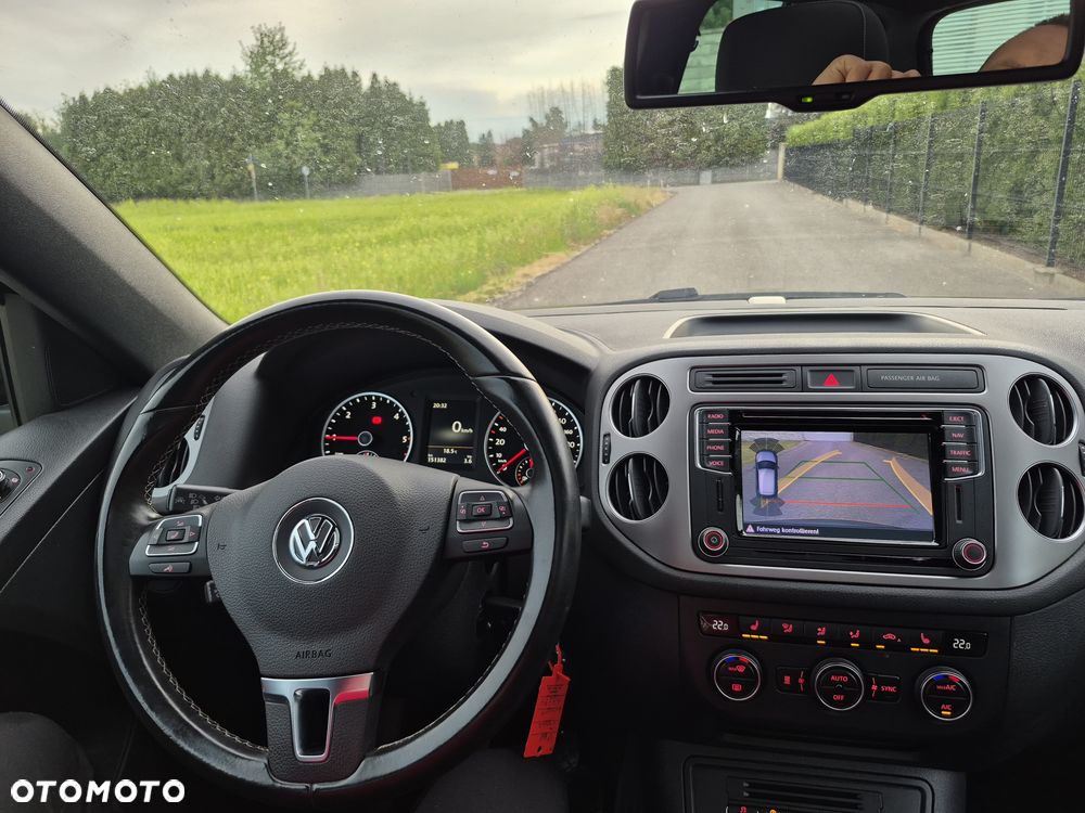 Volkswagen Tiguan 2.0 TDI SCR BlueMotion Technology Lounge Sport & Style - 12
