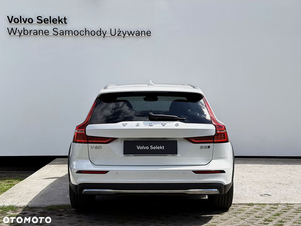 Volvo V60 Cross Country - 7