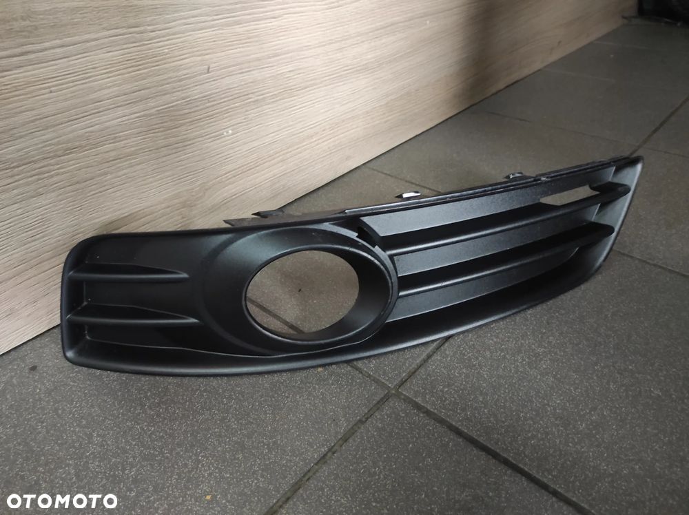 AUDI A3 8P LIFT 08-12R KRATKA ZDERZAKA LEWA 8P0807681 WYSYŁKA !!! - 1