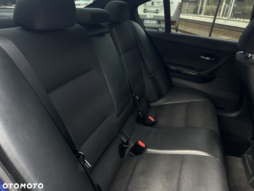 BMW Seria 3 - 24