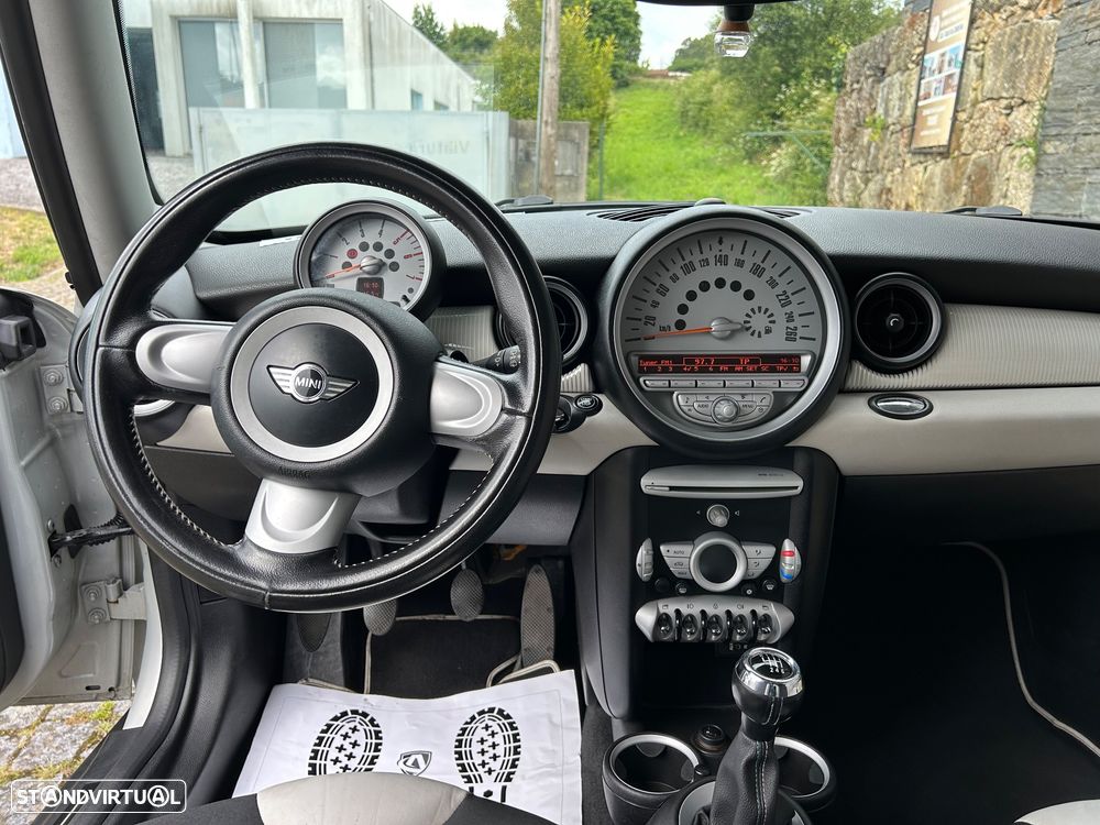 MINI 3 Portas Cooper D 50 Camden - 12