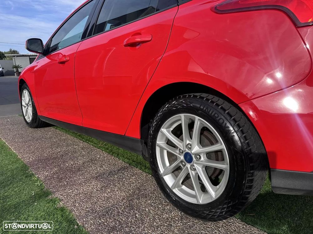 Ford Focus 1.5 TDCi Titanium ECOnetic - 20