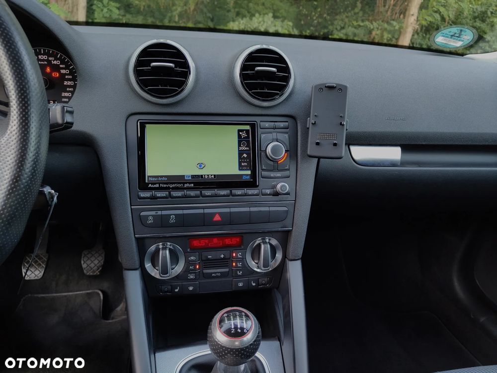 Audi A3 Sportback 2.0 TDI DPF S line Sportpaket - 26