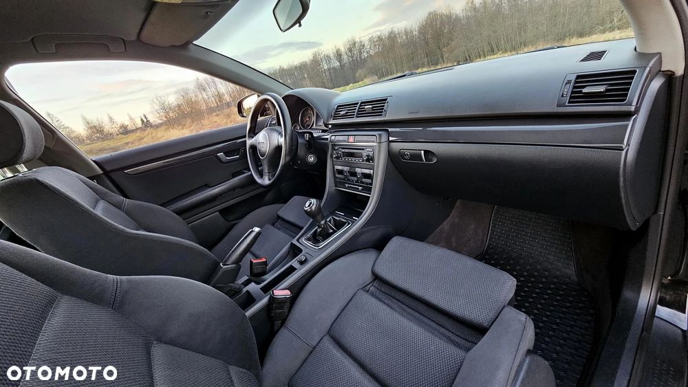 Audi A4 Limousine - 23