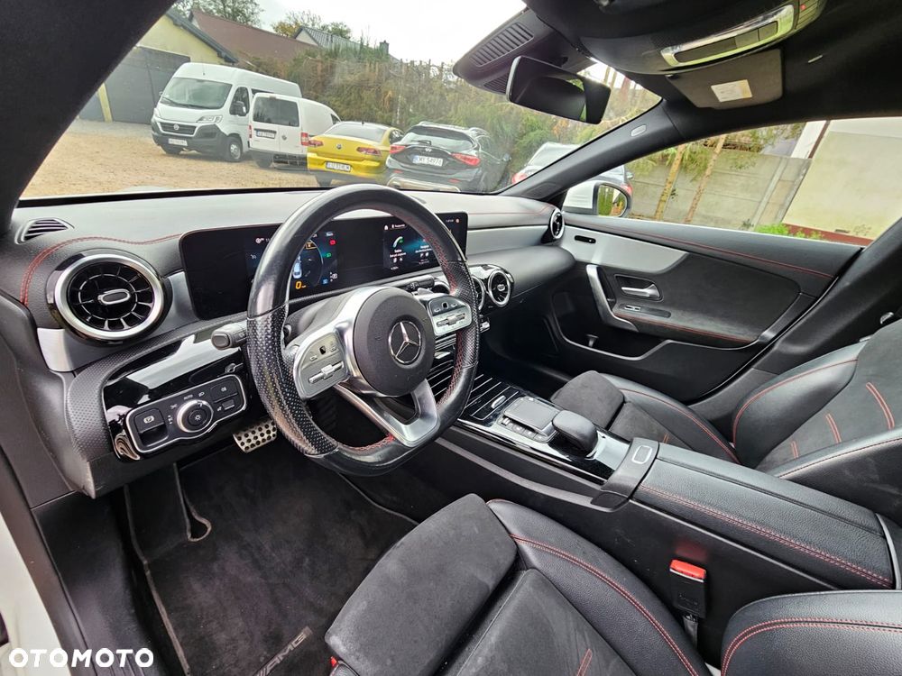 Mercedes-Benz CLA - 39