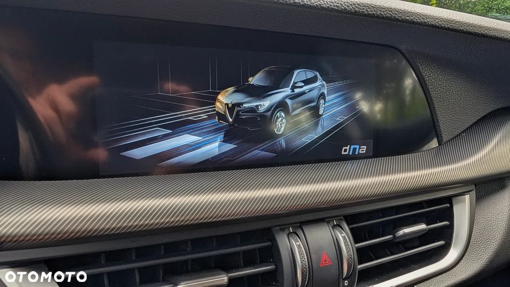 Alfa Romeo Stelvio 2.0 Turbo Q4 - 22