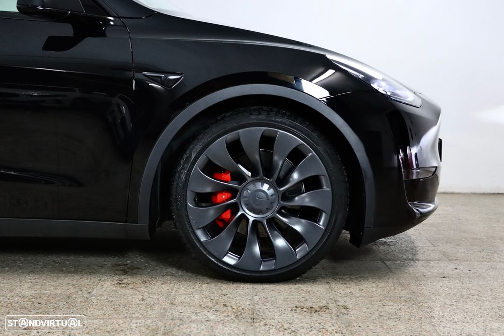 Tesla Model Y Performance Tração Integral - 13