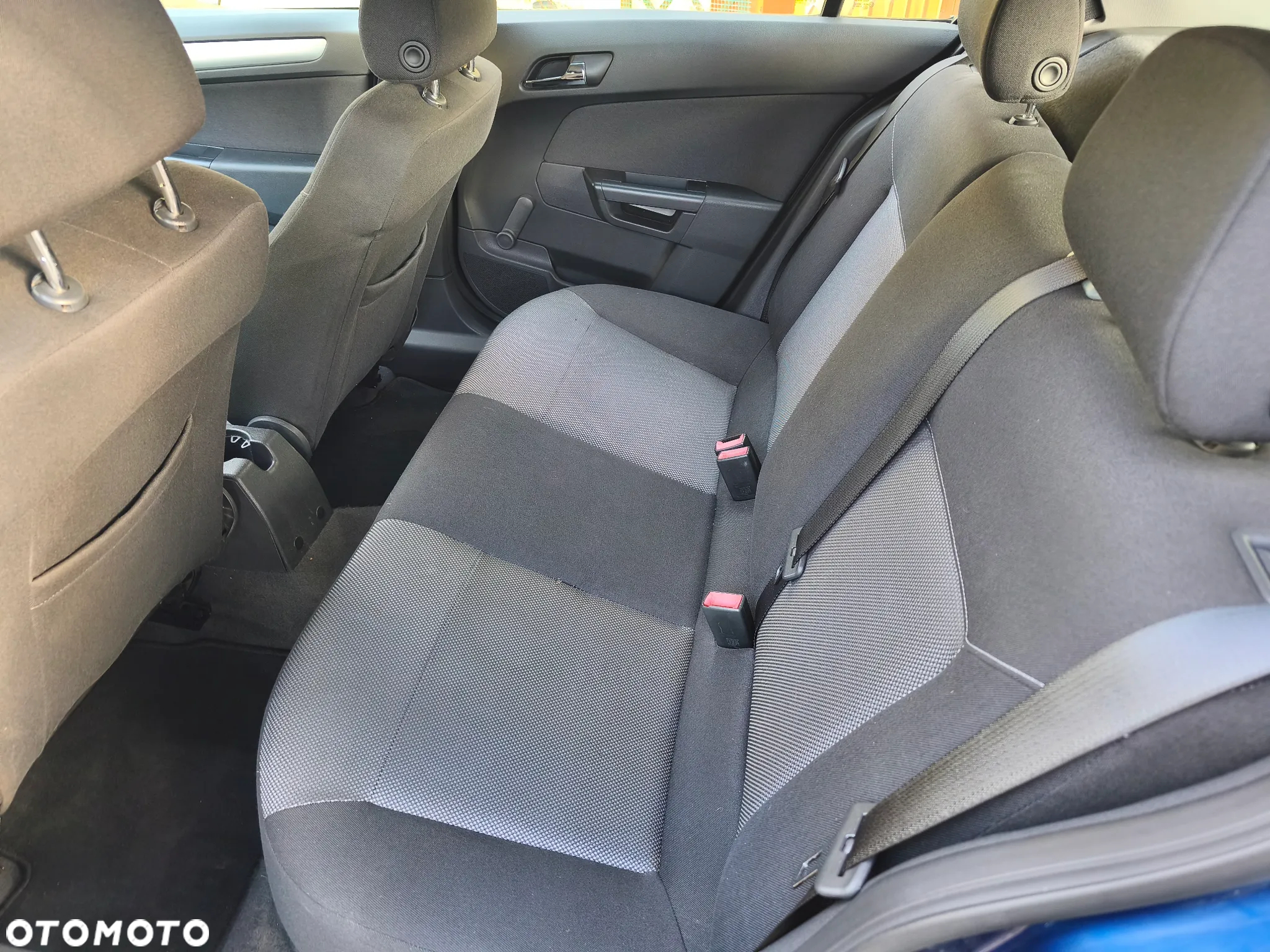 Opel Astra III 1.6 - 10