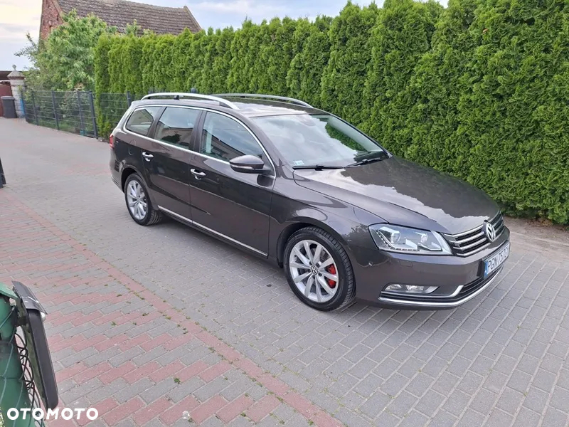 Volkswagen Passat 2.0 TDI Highline DSG - 2