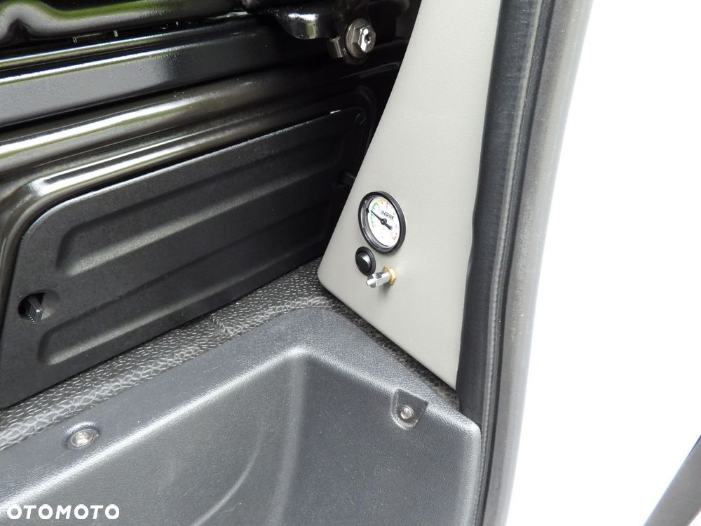 Renault MASTER  PLANDEKA 10 PALET WEBASTO TEMPOMAT LEDY PNEUMATYKA KLIMATYZACJA  165KM - 28