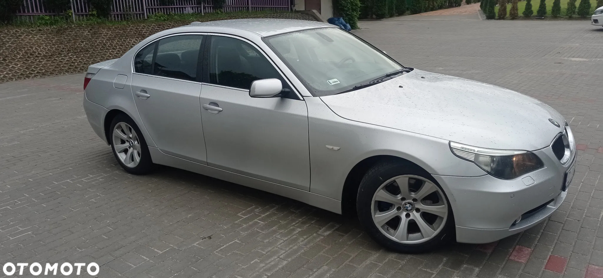 BMW Seria 5 520i - 4