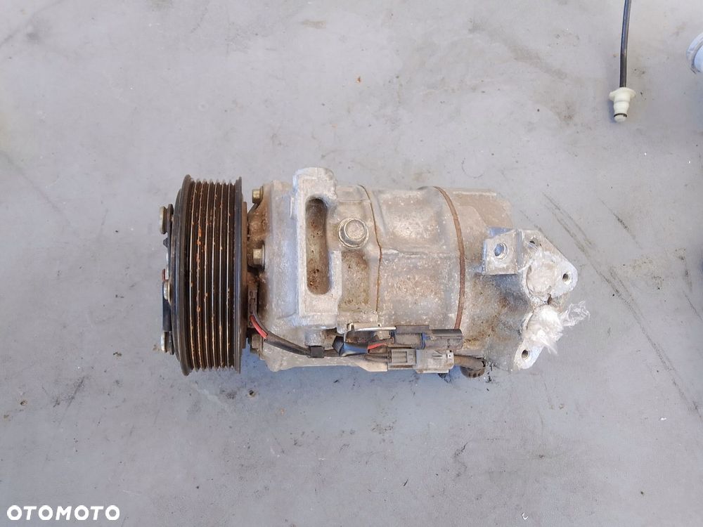 kompresor klimatyzacji renault 1.2 tce 926001268r - 1