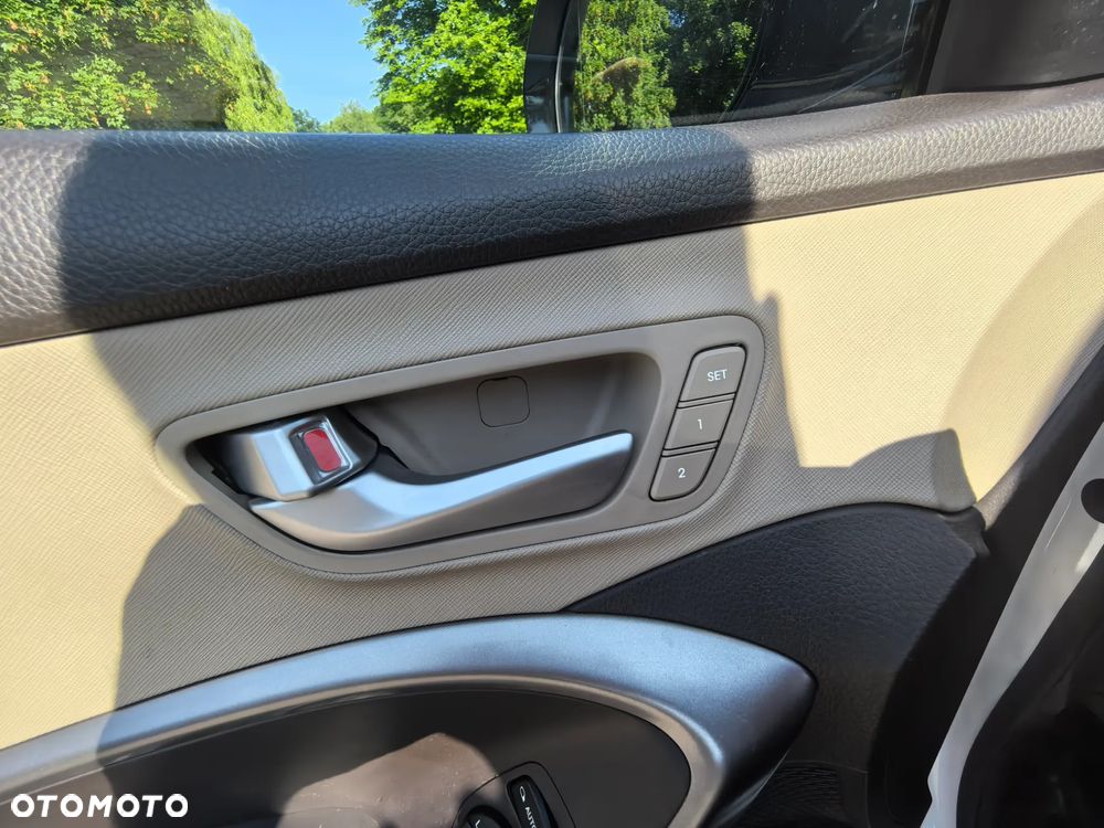 Hyundai Santa Fe - 28