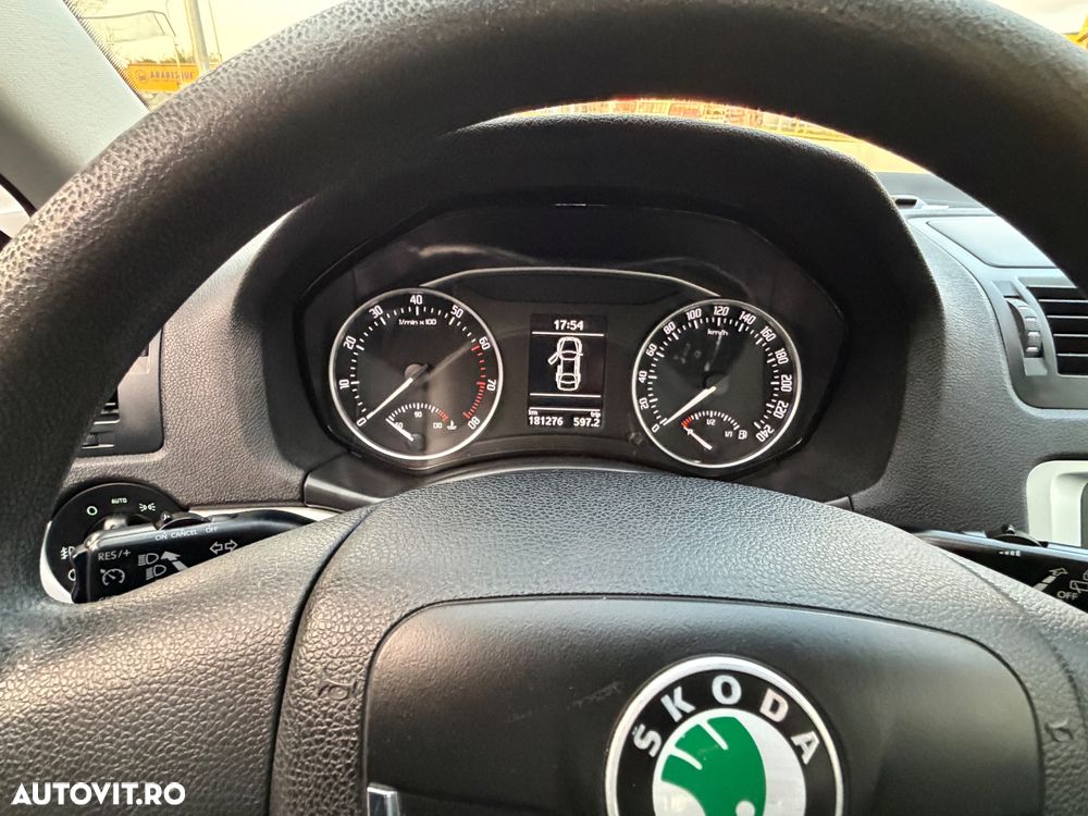 Skoda Octavia - 20