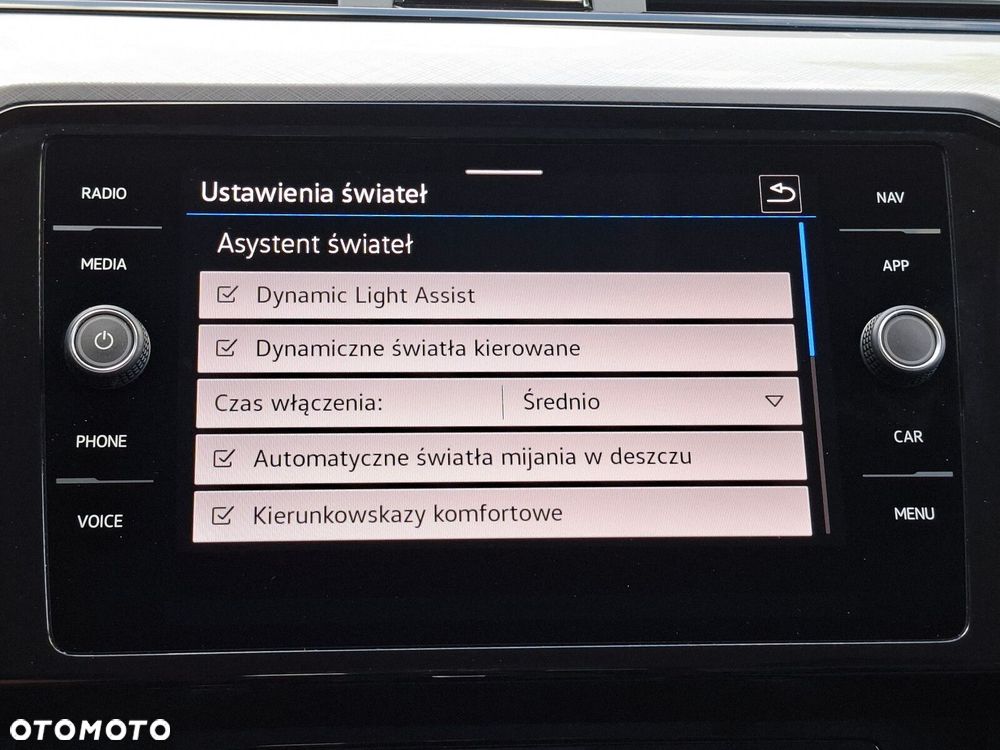Volkswagen Passat Variant - 34